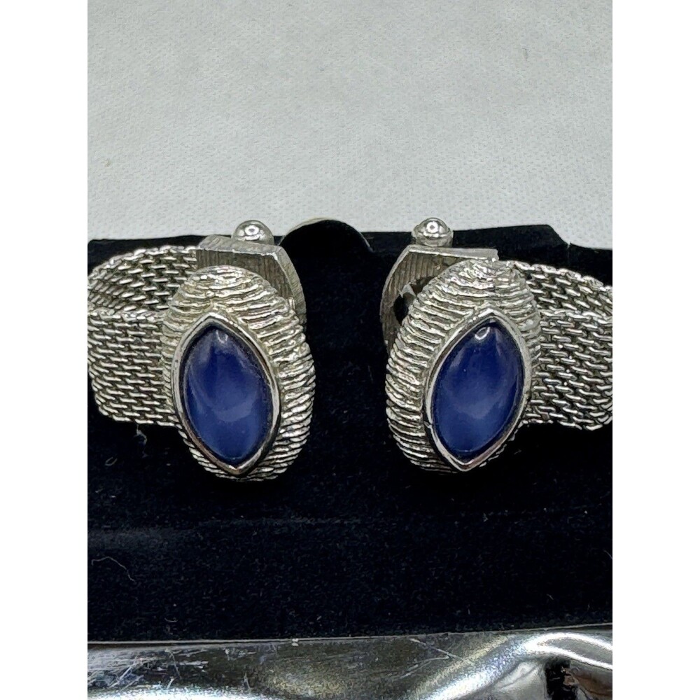 Vintage Swank Blue Cabochon Mesh Wrap Cuff Links